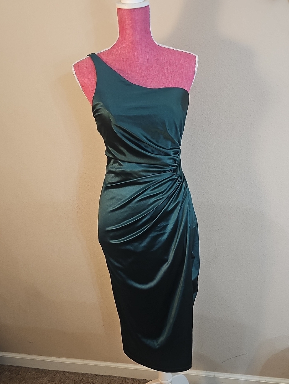 B Darlin Emerald One-Shoulder Satin Ruched Midi Dress Size 7/10